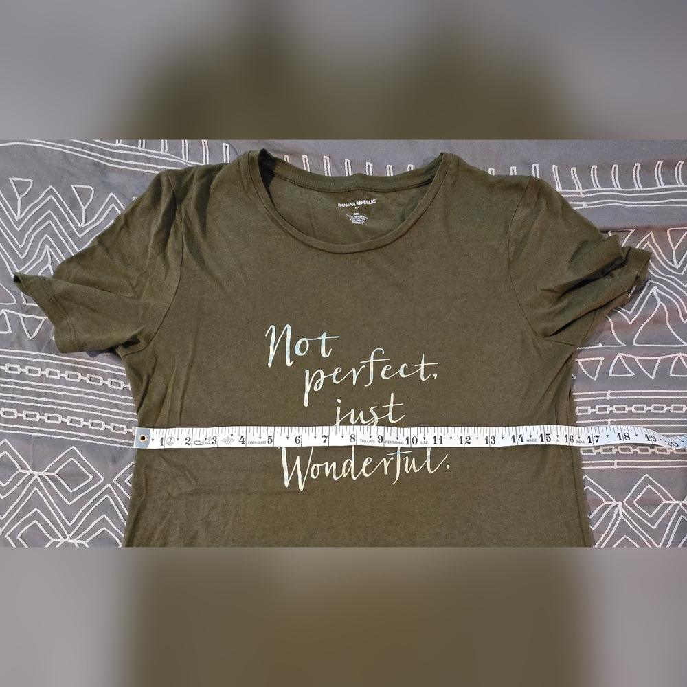 Banana Republic Not Perfect Just Wonderful Tshirt Size XS - Picture 4 of 5